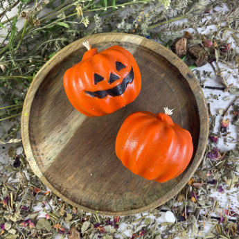 Воскова помаранчева свічка - гарбуз Halloween